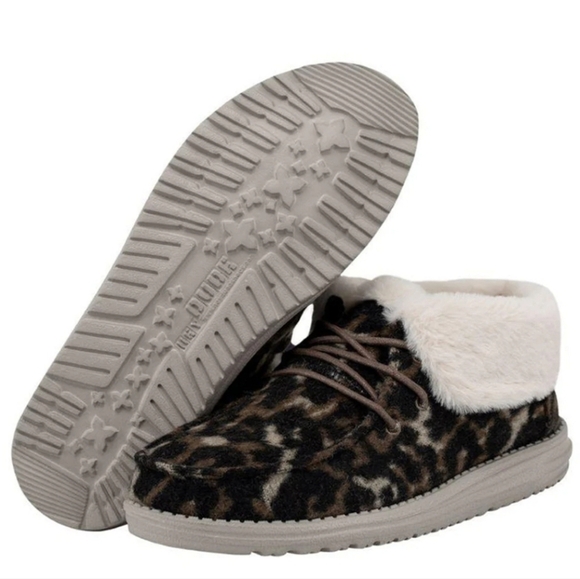 Hey Dude Shoes - Hey Dude Britt Abstract Tan Leopard Shoe Size Women's 9